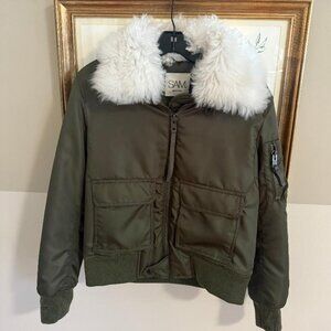 SAM. puffer with faux fur collar  S